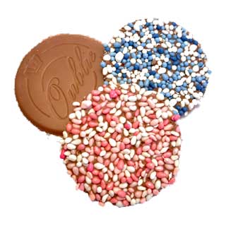 Geboorte oublie van melkchocolade met roze of blauwe muisjes